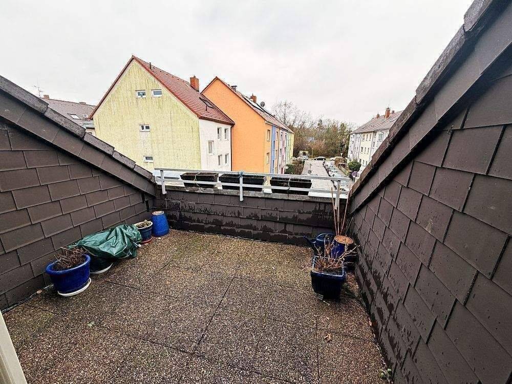2-Zimmer-Dachgeschosswohnung mit Balkon in ruhiger Sackgasse in Mannheim - Feudenheim – Mannheim – Vorschaubild 3