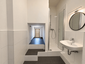 Charmanter Altbau in Bilk - frei werdende 2-Zimmer-Wohnung mit Balkon zum Innenhof – 40223 Düsseldorf – Vorschaubild 5