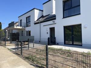 Wohnen mit Komfort: Helle 3-Zimmer-Wohnung mit Loggia – 51375 Leverkusen – Vorschaubild 2