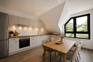 Wohnen auf zwei Ebenen! Helle Maisonettewohnung mit Balkon und Garage in Köln-Mengenich – 50829 Köln – Vorschaubild 4