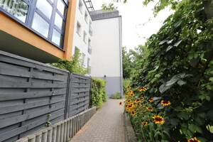 PRAKTISCHES ERDGESCHOSS - MIT GARTENANTEIL & PKW-STELLPLATZ - ZUR ZEIT VERMIETET – 13158 Berlin – Vorschaubild 5