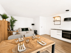 SCHWABINGER GERBERHÖFE: Helle 2-Zimmer-Wohnung mit Balkon zwischen Luitpold- und Olympiapark – 80809 München – Vorschaubild 2