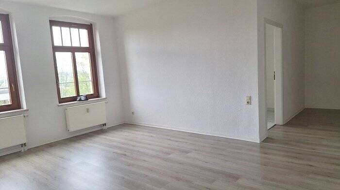 Exklusive 2 Raumwohnung mit modernen Duschbad und Balkon – Chemnitz – Vorschaubild 2