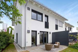 Bezugsfertiges 4-Zimmer-Haus mit Süd-Terrasse und eigenem Garten – 80999 München – Vorschaubild 3