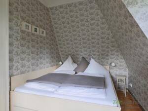(EF1178_M) Dresden: Äußere Neustadt, möblierte 2-Zimmer-Wohnung in historischem Gebäude mit Garten, WLAN – 1097 Dresden – Vorschaubild 5