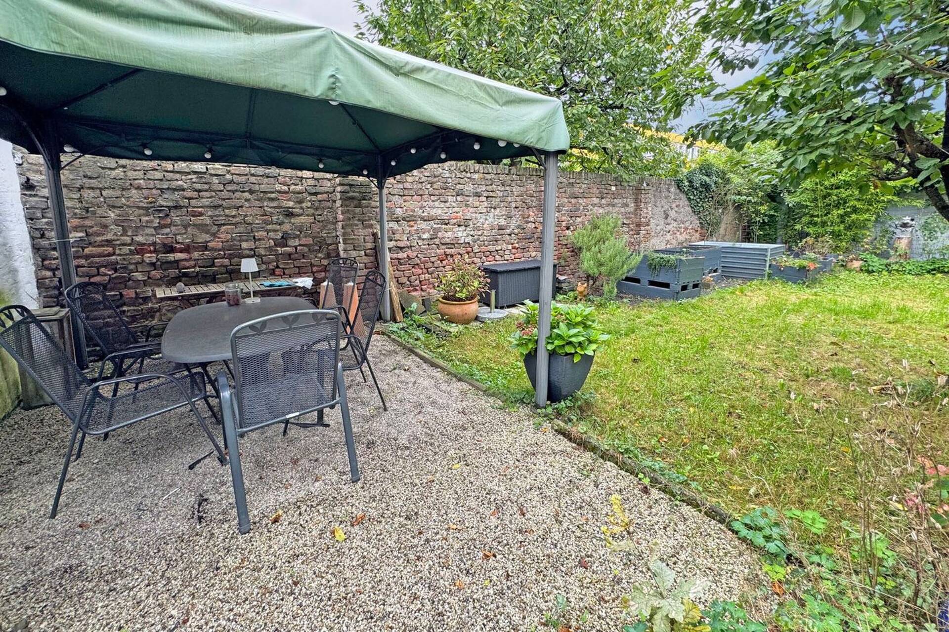 Mehrfamilienhaus in 50999 Köln mit 213 m² kaufen