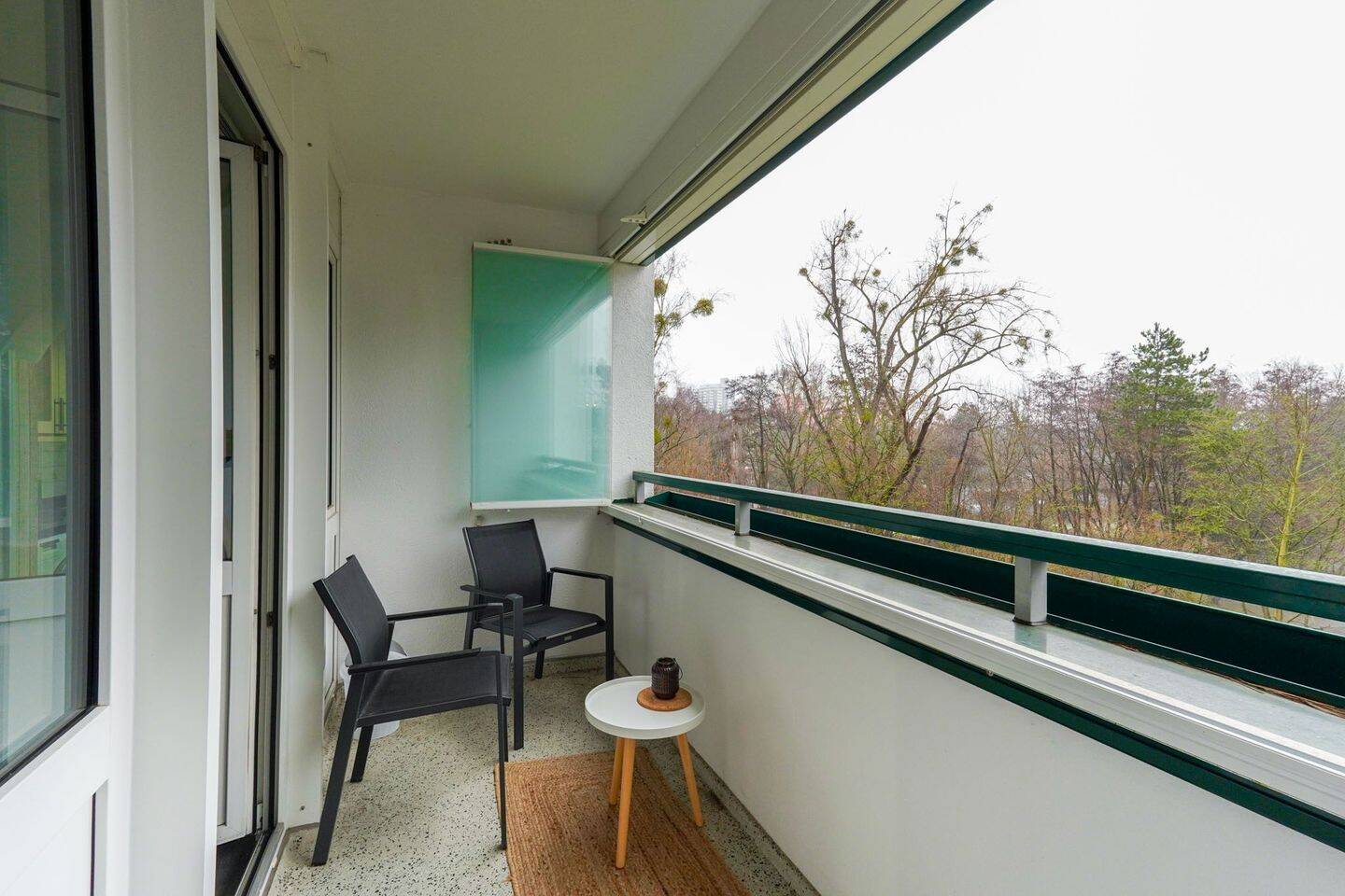 Modernisiert & lichtdurchflutet - Komfortable 2-Zimmer-Wohnung mit Balkon und Lift – Berlin – Vorschaubild 6