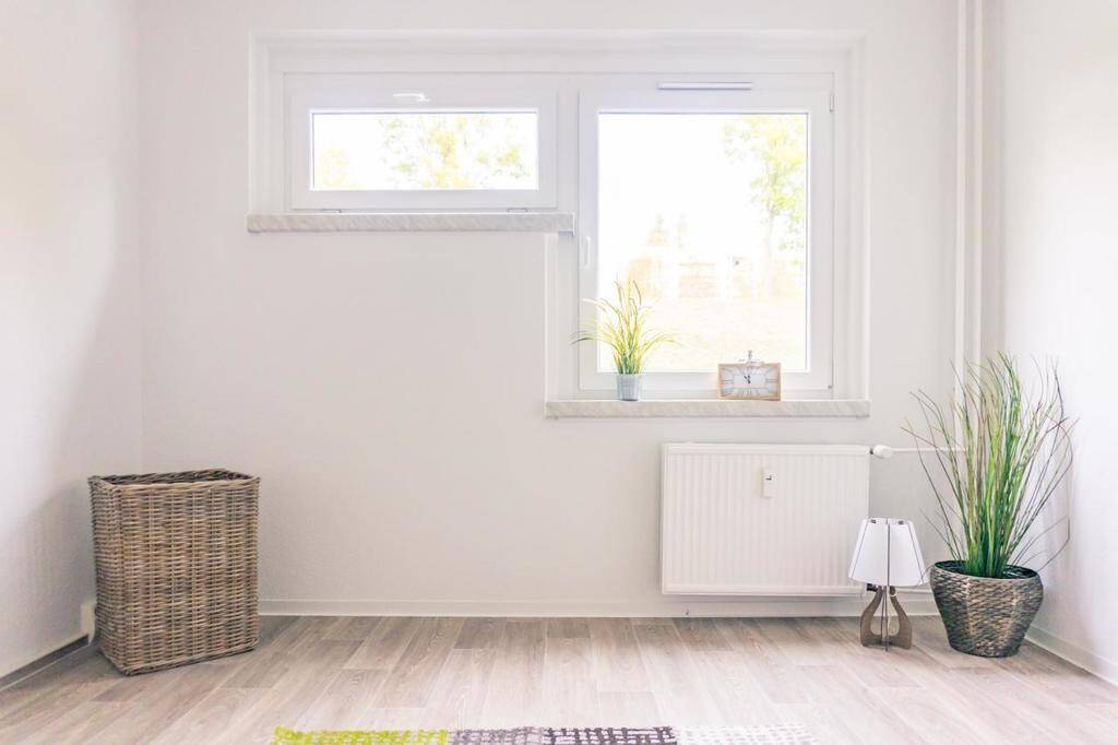 Erdgeschosswohnung mit Balkon nahe Schlossteich – Chemnitz – Vorschaubild 2