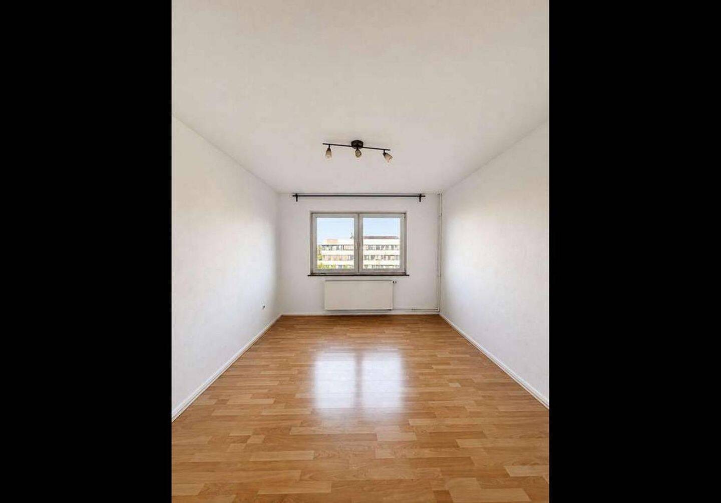 Attraktive, helle Maisonette-Wohnung mit Terrasse und Weitblick – Düsseldorf – Vorschaubild 4