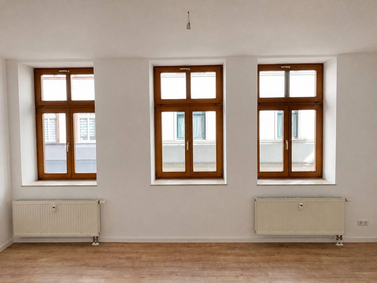 Helle renovierte 2-Zimmer Wohnung in der Neuen Straße – 39104 Magdeburg – Bild 1 von 9