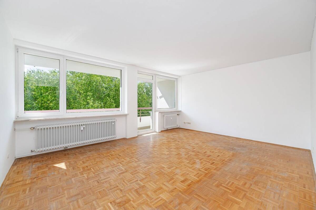 Ruhig, grün, Bogenhausen: 3-Zimmer-Wohnung mit Gestaltungsspielraum – 81927 München – Bild 1 von 9
