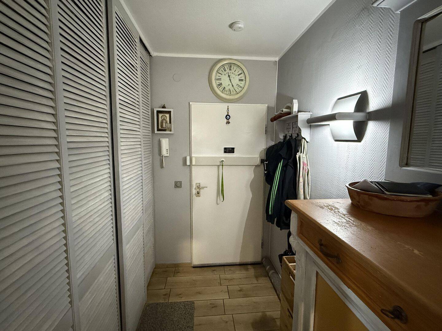 Helle 2-Zimmer-Wohnung mit zwei Balkonen und Aufzug in zentraler Lage – Krefeld – Vorschaubild 4