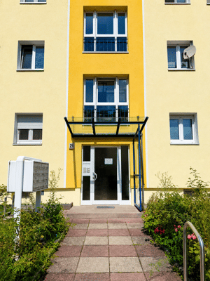 Möblierte und sanierte 2-Zimmer-Wohnung - sofort verfügbar – 1277 Dresden – Vorschaubild 3