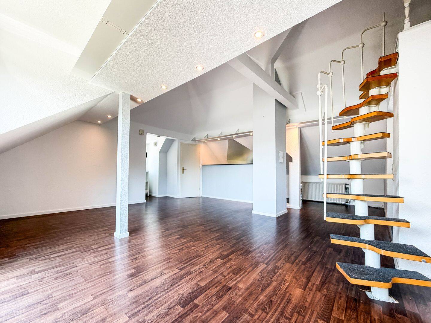 Dreifamilienhaus mit Terrasse und Balkone in Harpen – Bochum – Vorschaubild 4