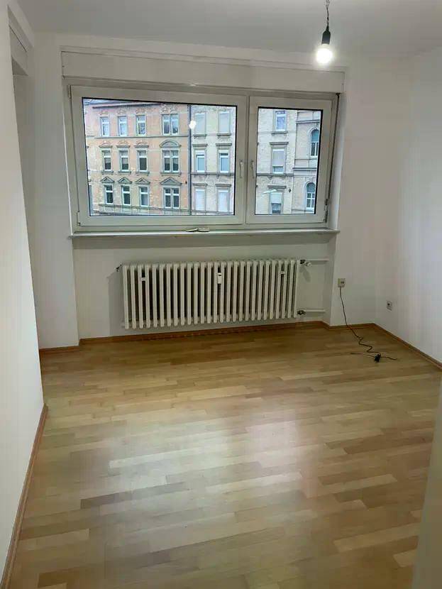 Bezugsfreie, helle 3-Zimmer-Wohnung mit barrierefreiem Zugang in Karlsruhe-Süd. – Karlsruhe – Vorschaubild 6