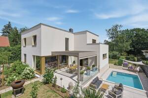 Licht. Raum. Lebensqualität. - Hochwertiges Einfamilienhaus mit Pool, Kamin und Premium-Ausstattung