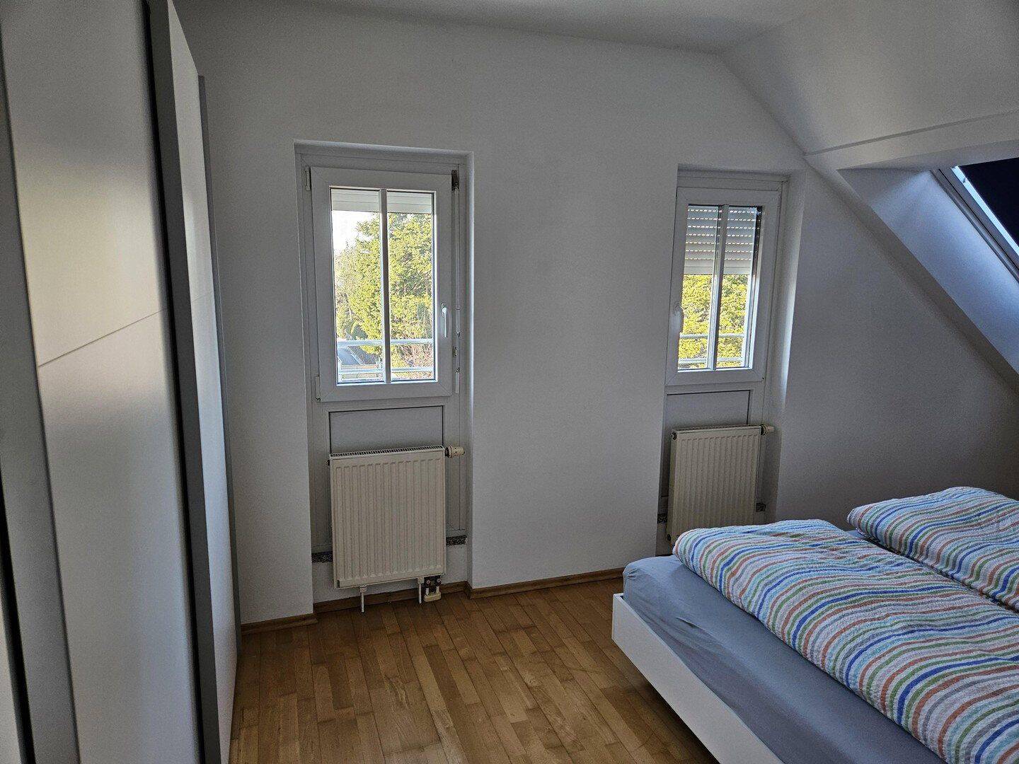 Möblierte 2-Zimmer-Wohnung mit Balkon, TG-Stellplatz und WLAN - ideal für Expats – München – Vorschaubild 6