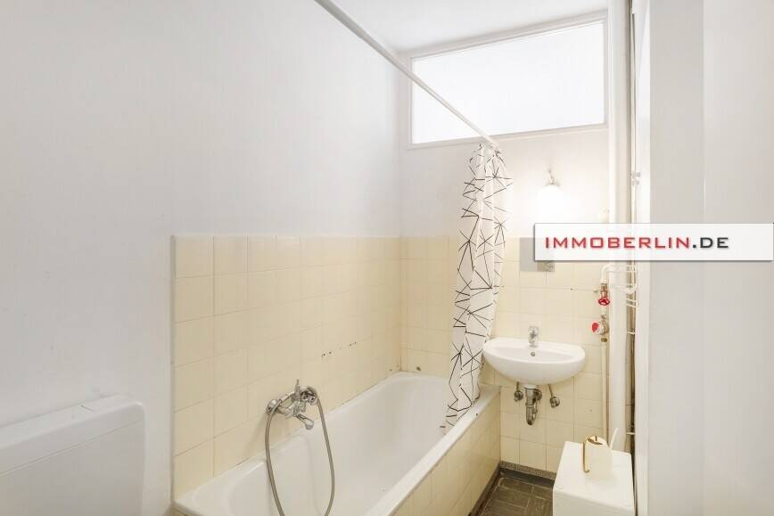 IMMOBERLIN.DE - Nette Aussichten! Helle Wohnung mit Westloggia in Ruhelage & Pkw-Stellplatz – Berlin – Vorschaubild 5