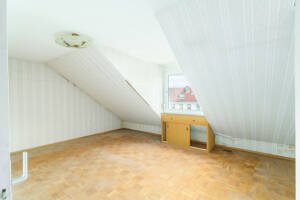 Sanierungsbedürftiges Reihenmittelhaus in beliebter Lage – 97074 Würzburg – Vorschaubild 8