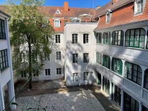 Historisches Juwel in Schlossnähe: Exklusive 4-Zimmer-Maisonette mit Einbau-Küche, Garten & Stellplatz – 66119 Saarbrücken – Vorschaubild 7