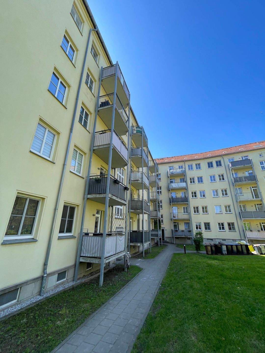Lutherstr./ 3-Raum Wohnung mit EBK und Balkon in Zentrumsnähe – Chemnitz – Vorschaubild 9