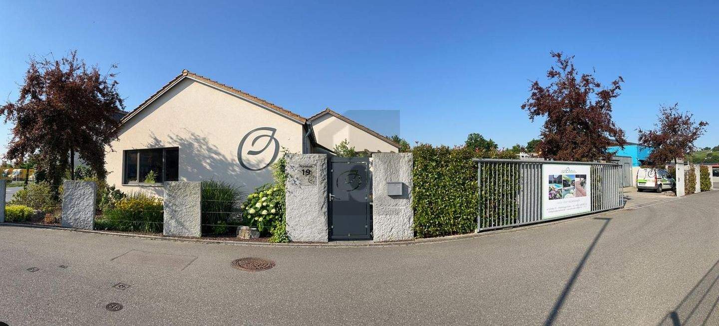 STILVOLL WOHNEN & ARBEITEN FÜR GEWERBETREIBENDE – Efringen-Kirchen – Bild 1 von 5