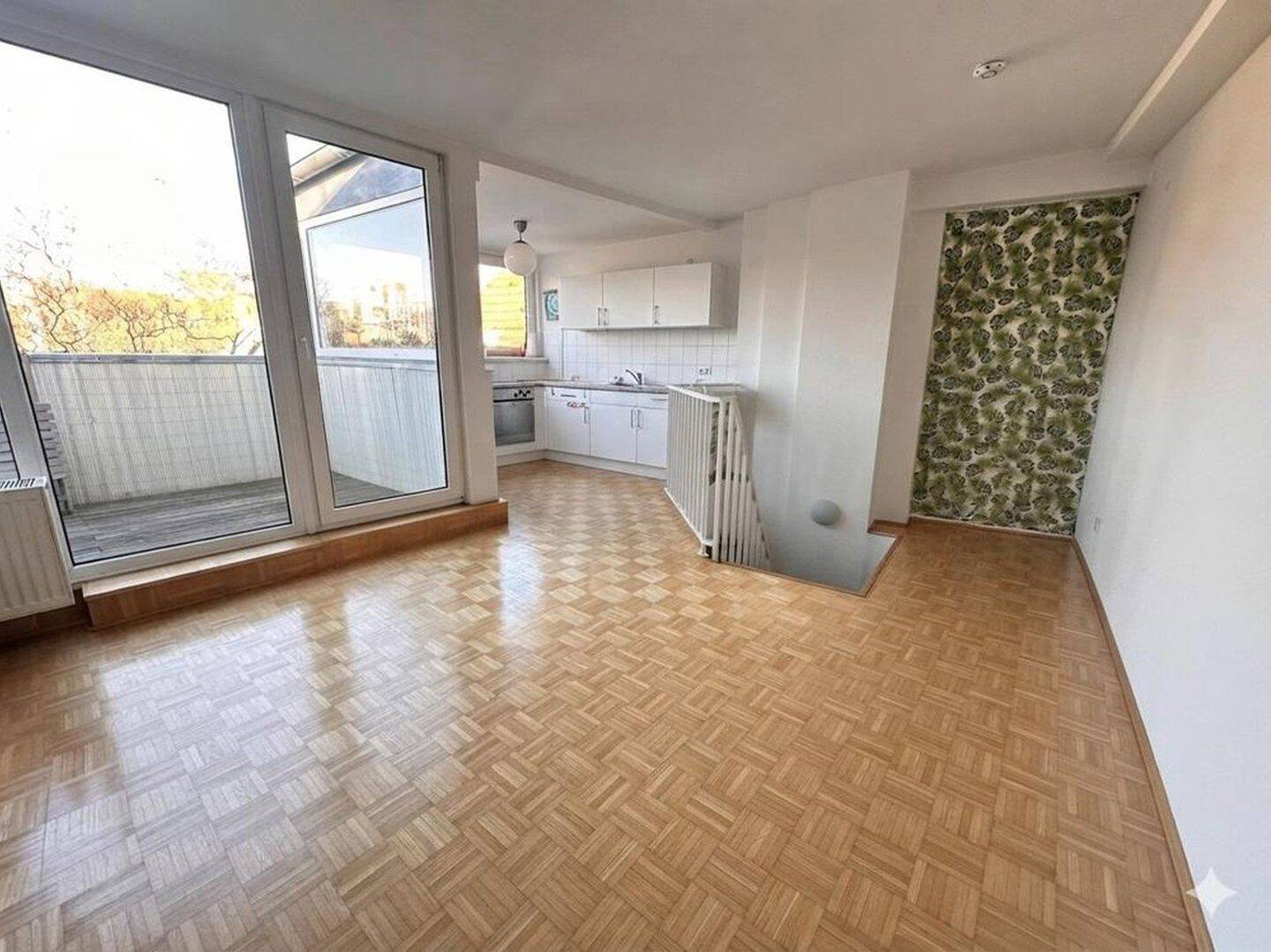 Helle Dachgeschoss Maisonette Wohnung in Friedrichshain, bezugsfrei – Berlin – Vorschaubild 2