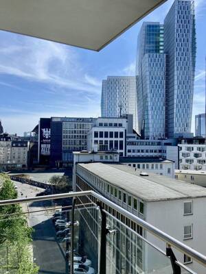 VOLL MÖBILIERTE CITYWOHNUNG – 60313 Frankfurt am Main – Vorschaubild 2