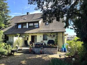 Doppelhaushälfte in ruhiger Lage von Erlangen-Bruck – derzeit vermietet