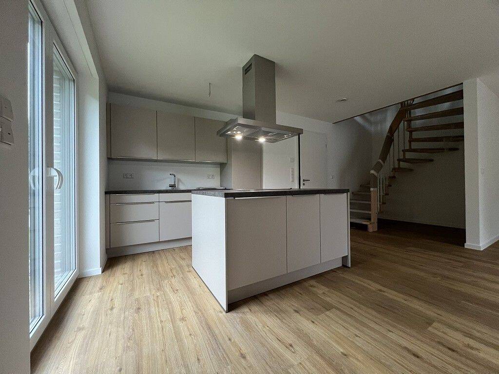 Endlich Platz für alle: 2024er Neubau-Doppelhaushälfte mit 5,5 Zimmern & Traum-Grundriss – Henstedt-Ulzburg – Vorschaubild 4