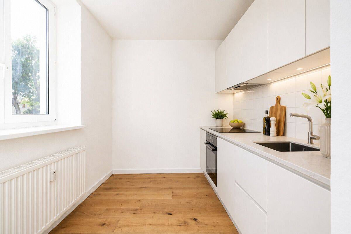 Wohnglück auf kompaktem Raum - frisch renoviert, barrierearm und mit Balkon! Aufzug & ruhige Lage! – Berlin – Vorschaubild 2
