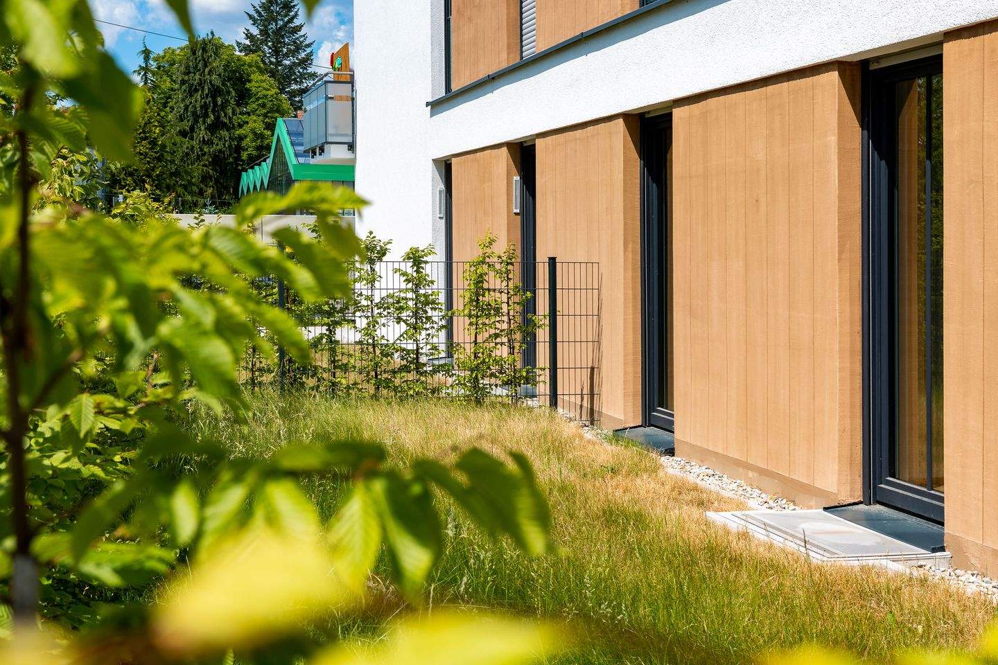 Ein Garten, abgeschirmt vom Alltag und ca. 100 qm Wohlfühlfläche