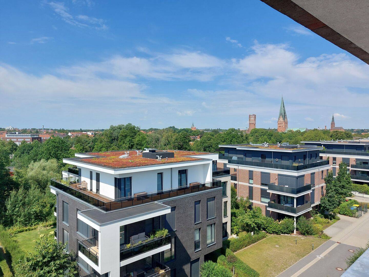 Mit dem Aufzug direkt in die 2-Zimmer-Turmwohnung mit Dachterrasse