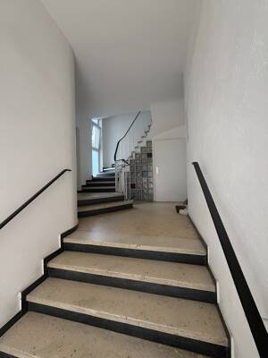Charmante 2- Zimmer-Dachgeschosswohnung im Herzen von Kölner Innenstadtlage – 50676 Köln – Vorschaubild 3