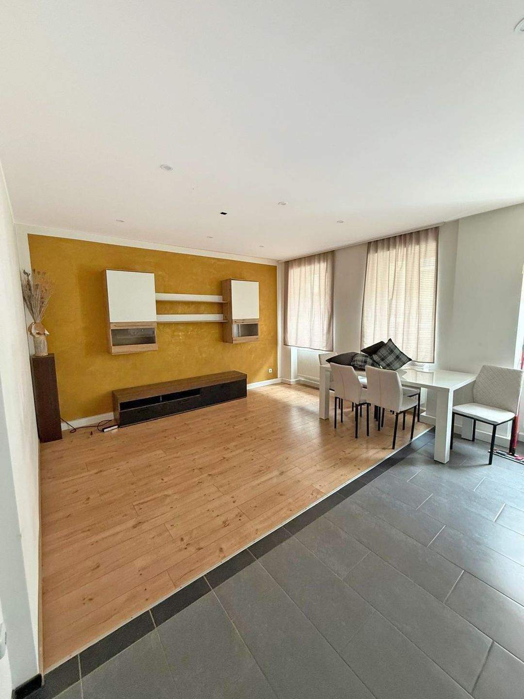 Gut geschnittenes 2-Zimmer-Apartment in Gostenhof – renoviert, sofort bezugsfrei, U-Bahn fußläufig – Nürnberg – Bild 1 von 9