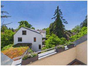 Lichtdurchflutetes Penthouse-Feeling mit Südterrasse - moderne 3-Zimmer-Wohnung mit Blick ins Grüne – 81249 München – Vorschaubild 9