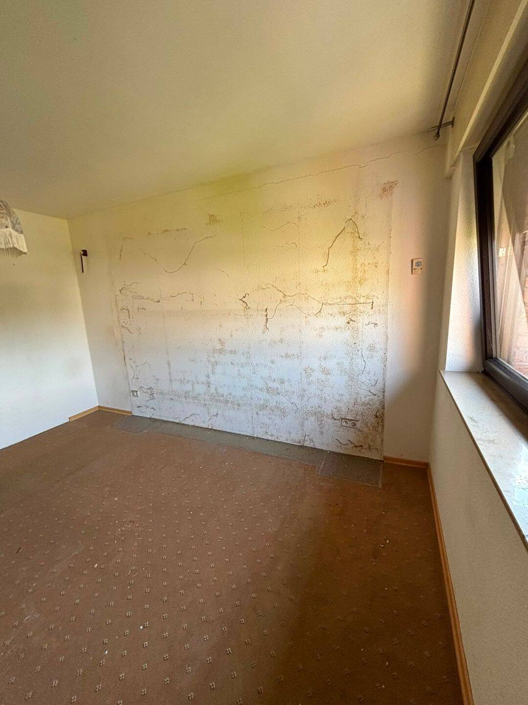 Charmante 2-Zimmer-Eigentumswohnung mit Balkon, Stellplatz und Hobbyraum ! – Haan – Vorschaubild 3