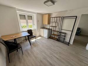 Renovierte und teilmöblierte 2-Zimmerwohnung in top Lage, nähe Berger Straße! – 60316 Frankfurt am Main – Vorschaubild 1
