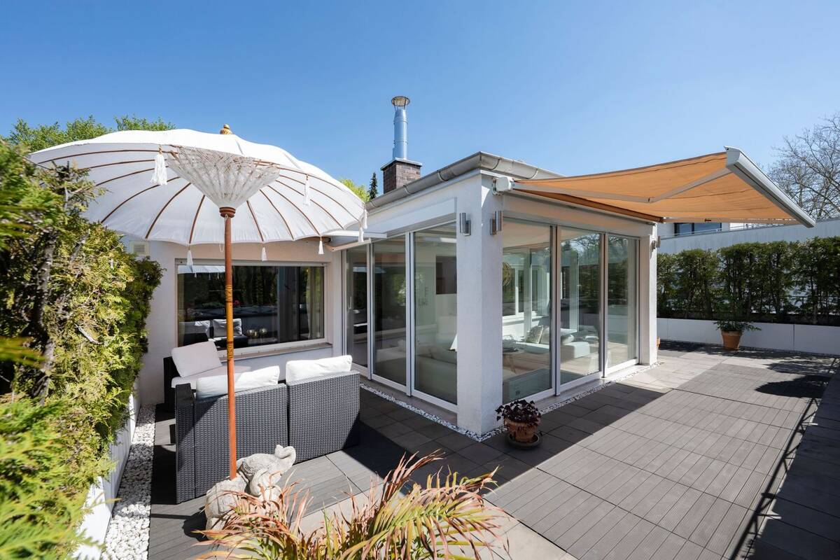 Penthouse. Privatsphäre. Isarnähe. Wohnen auf ganzer Etage in der Menterschwaige – 81545 München – Bild 1 von 6