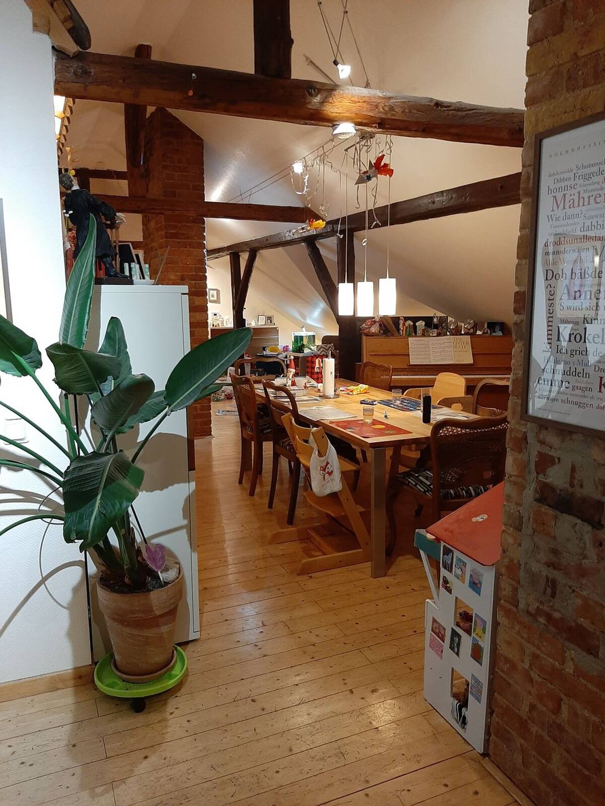 WOHNTRAUM; 4 ZI.-WHG., DACHTERRASSE, EBK, STILBAD, TOP WOHNLAGE – 34134 Kassel – Bild 1 von 9