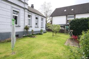 Freistehendes 3-Familienhaus mit Garten in Solingen Wald – Zwei Wohnungen sofort beziehbar – 42719 Solingen – Vorschaubild 2