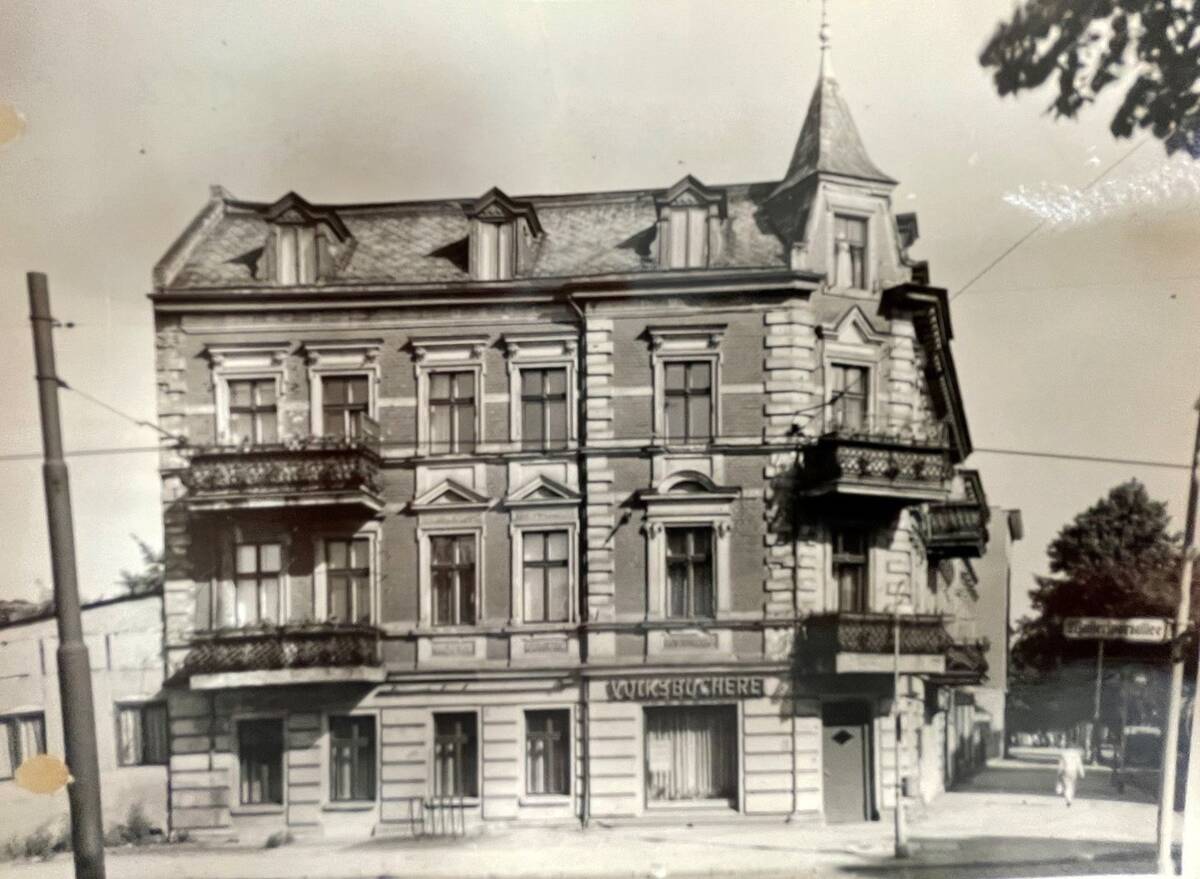 Leerstehendes, entkerntes, Wohn- und Geschäftshaus – 12527 Berlin – Bild 1 von 9