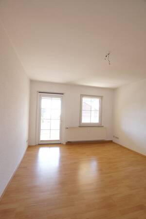 2-Raum-Wohnung mit Balkon – 7381 Pößneck – Vorschaubild 2