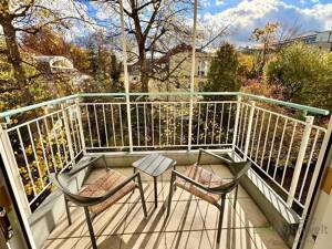 (EF1361_M) Dresden: Plauen, neu möbliertes Apartment mit Parkettböden und Balkon, PKW-Stellplatz mgl. – 1187 Dresden – Vorschaubild 3