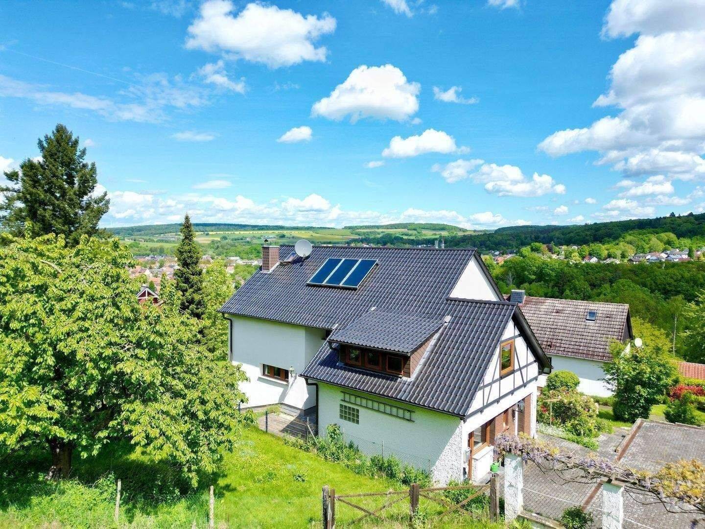 Einzigartiges Anwesen mit Traumgrundstück und Fernblick über Kaufungen – Kaufungen – Vorschaubild 9