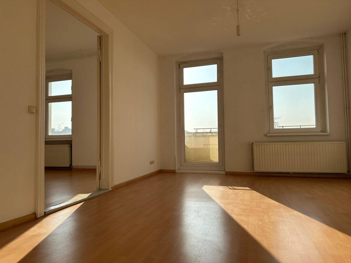 BEZUGSFREI ab Dez. 2027 | 3 bis 4-Zi Altbau-Whg. in Lichtenberg im 2. OG | aktuell vermietet – Berlin – Vorschaubild 9