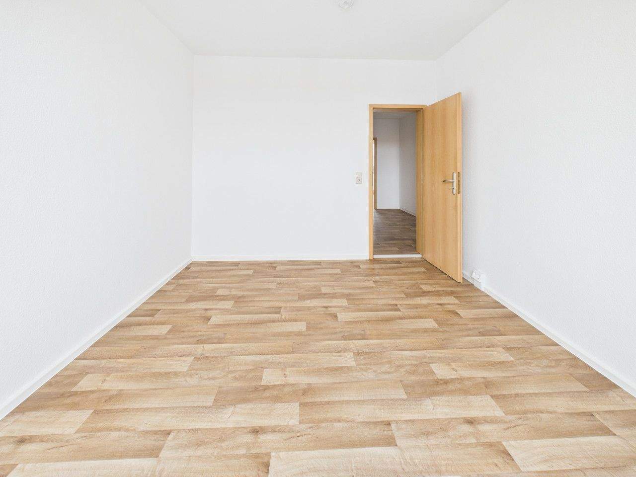 3-Raum-Wohnung mit Balkon auf dem Kapellenberg – Chemnitz – Vorschaubild 3