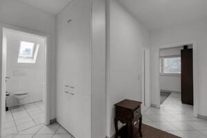 Begehrte Lage im Grünen - Premium-Wohnung zum Wohlfühlen! – 50933 Köln – Vorschaubild 6