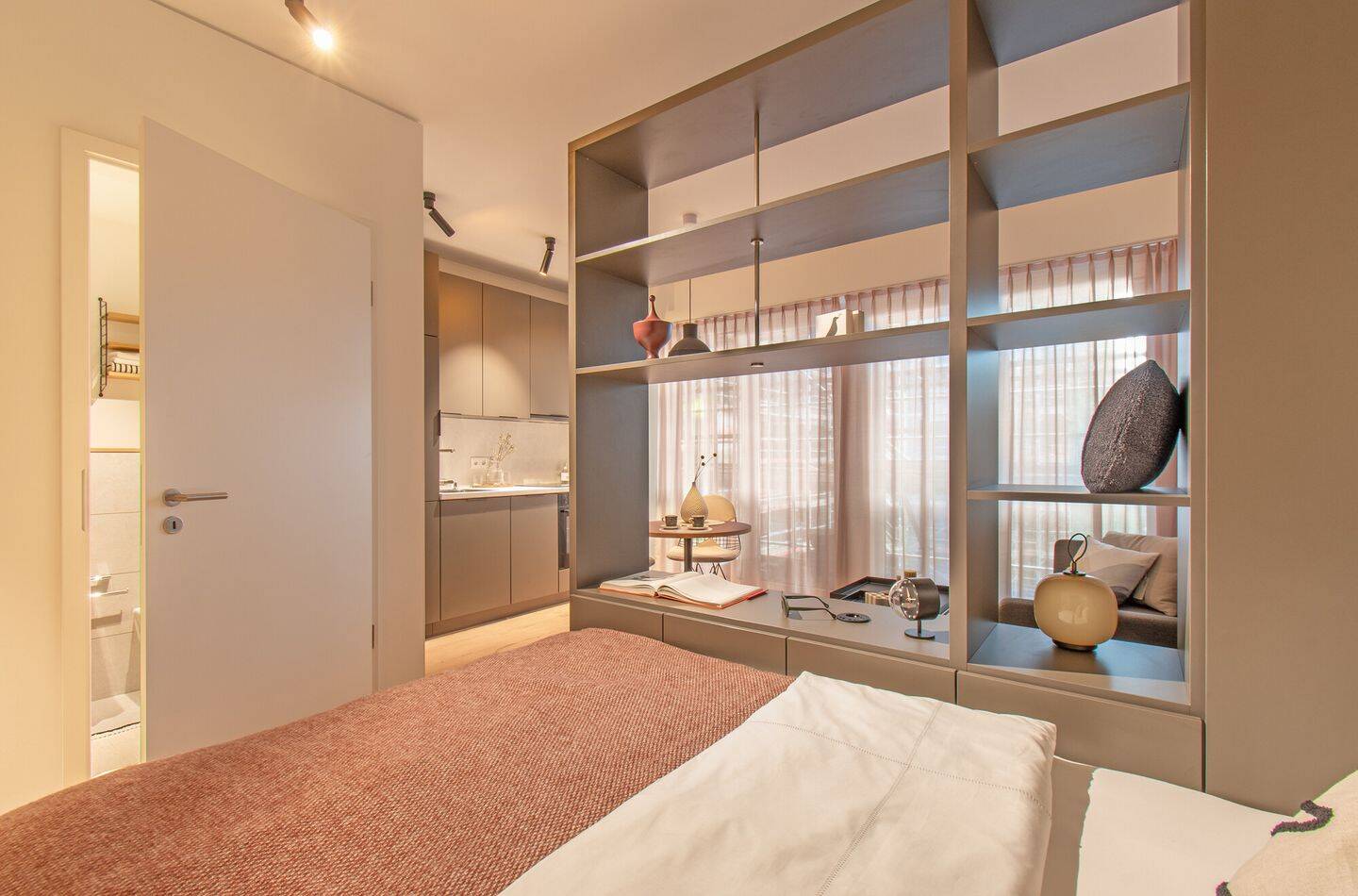 Premium-Wohnung mit Balkon und exklusiver Möblierung - Wentzel Dr. – Hamburg – Vorschaubild 6