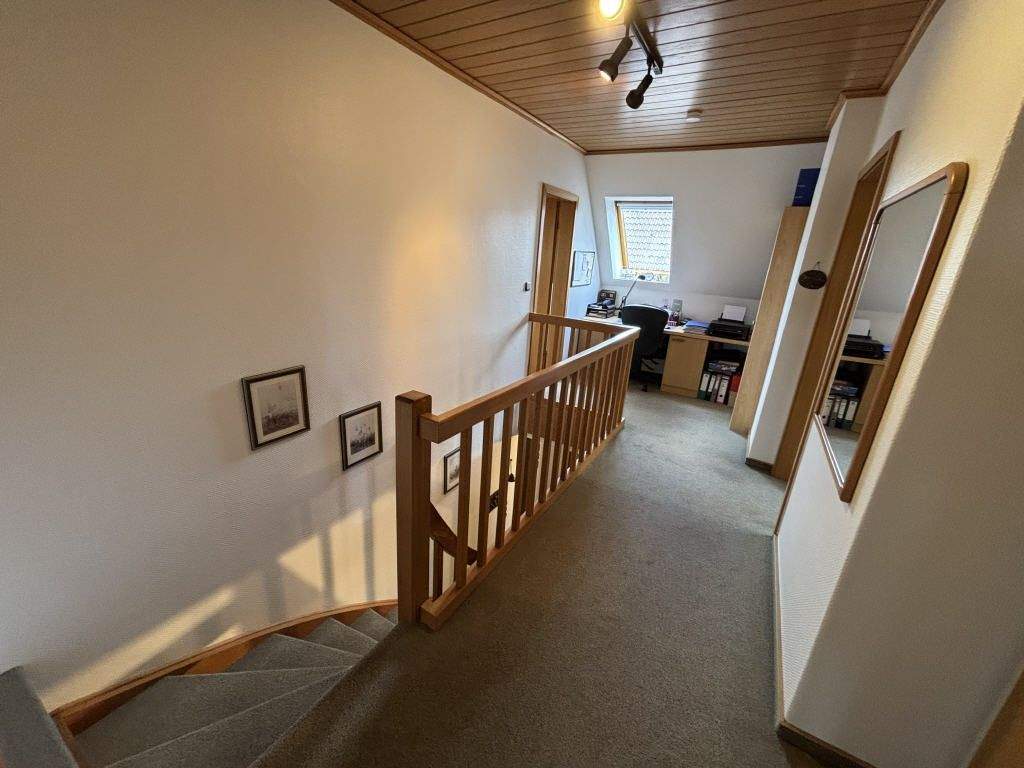 Perfektes Mehrgenerationenhaus in schöner Wohnlage von Löhne! – Löhne – Vorschaubild 9